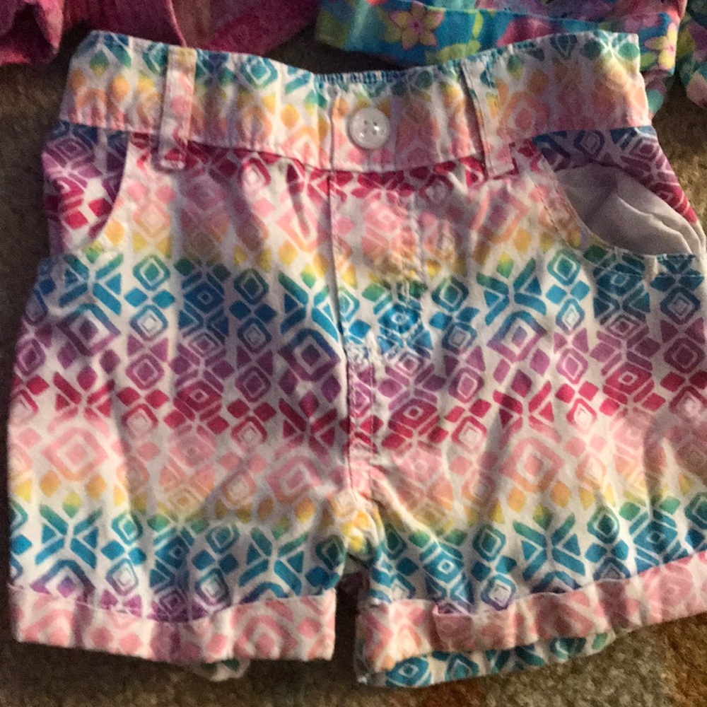 Girl’s Patterned Shorts - Picture 4 of 4